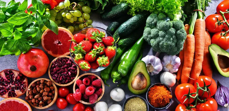 The Complete Guide to a Healthy Vegan Diet